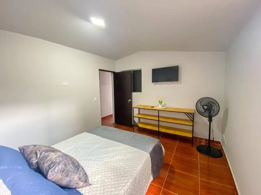 Apartamento Cerca A Comuna 13 Medellin Apartment